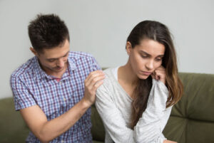 When You Love Someone But Feel Completely Alone: How Relationship Therapy Can Help